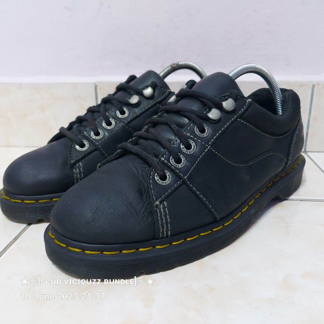 Dr martens mellows black sales