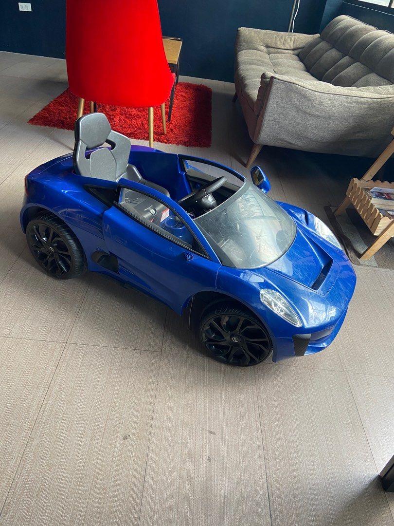 Electric Car Rechargeable Heavy Duty (Category: Infant Playtime) located in Manila. Submitted by avalanchesonlineshopmainacount (Listing ID 1238248350, Image 2). Description: 🌼Electric Car Heavy Duty🌼 Imported From Japan 6,800 Only For Toddler Up to 60kilo Adult Kaya🫣 Di kna Mag rent ng car sa mall every Week🫣 Kayang kaya pati daddy Petite and Mommy Petite🤭 and Tibay Nito mabigat also For Demo Dm our Pages Avalanche’s onlineshop.