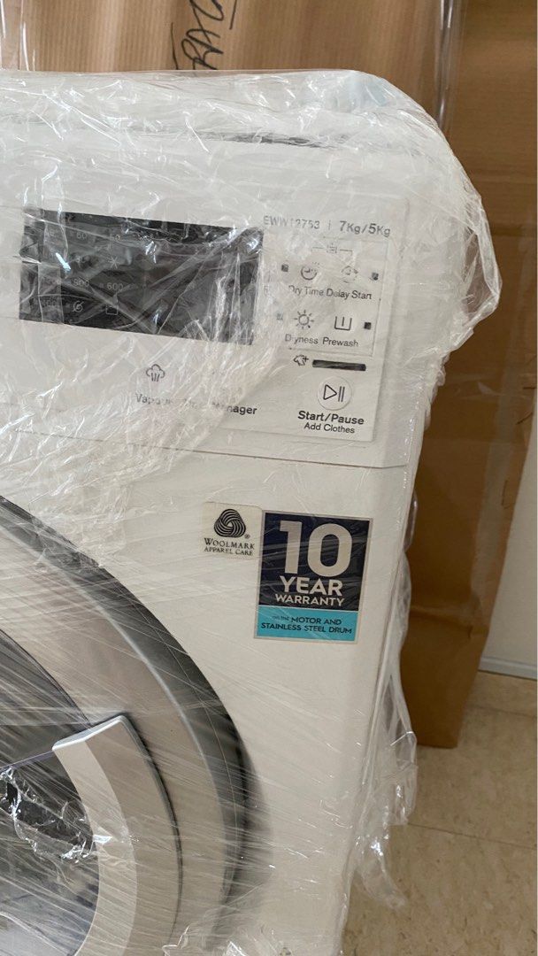 Electrolux Washing Machine Vapour Action System EWW12753, TV & Home