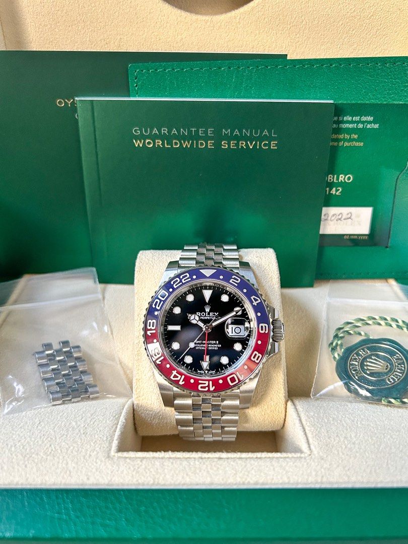 rolex-gmt-pepsi-2022-on-carousell