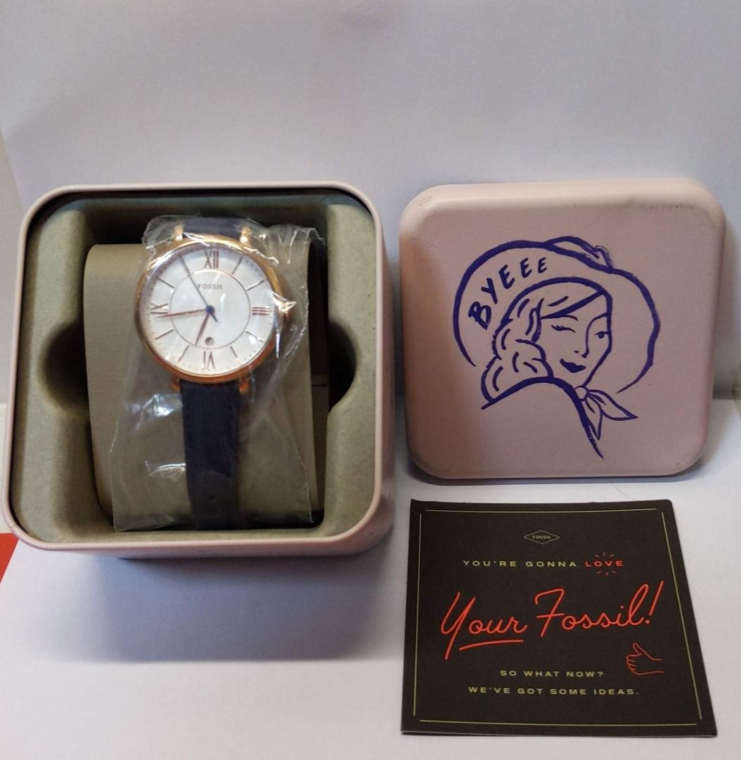 Fossil Jacqueline Women's Watch (Category: Women's Watches) located in Manila. Submitted by melfinds (Listing ID 1238361214, Image 2). Description: NEVER USED, comes with Fossil tin can Bought in the US Item model number ‏ : ES3843 Case size: 36mm Band size: 14mm Stainless steel, Genuine leather band Three-hand analog Quartz movement RFS: Doesn't look good on me Price is negotiable SF shouldered by buyer Delivery or Meet-up (Marikina/Ortigas area