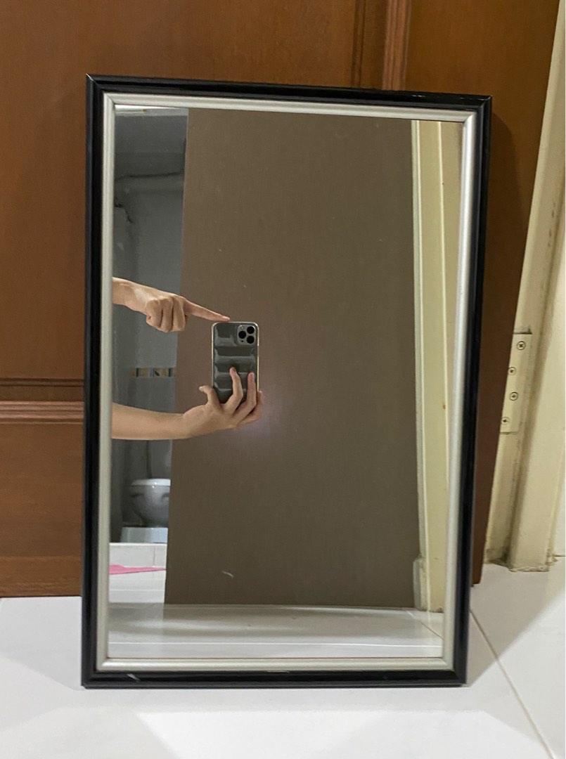 Free Mirror, Furniture & Home Living, Home Decor, Mirrors on Carousell