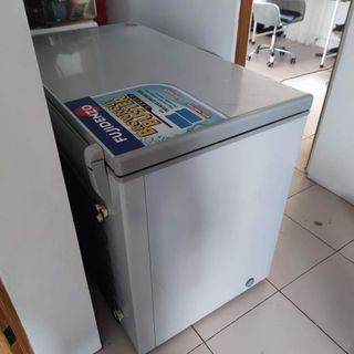 Fujidenzo Chest Freezer 11 cu.ft