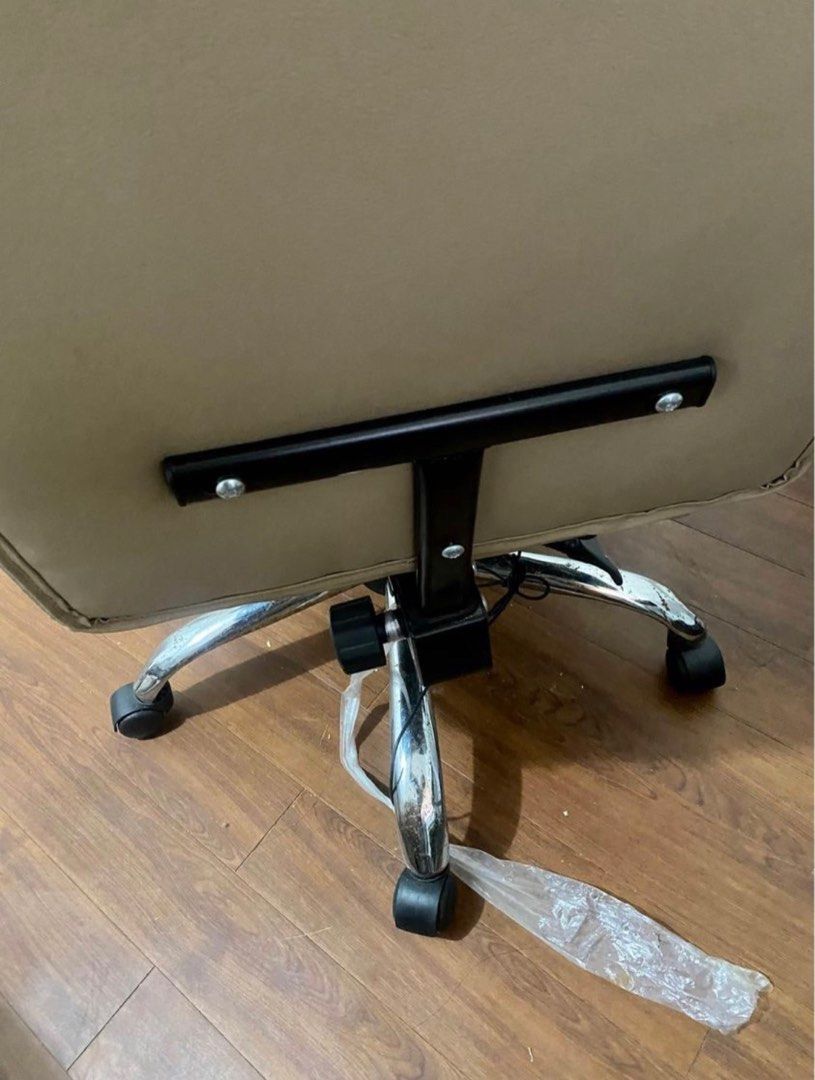 GAMING CHAIR STUDY CHAIR OFFICE CHAIR SECOND HAND 2ND HAND on Carousell