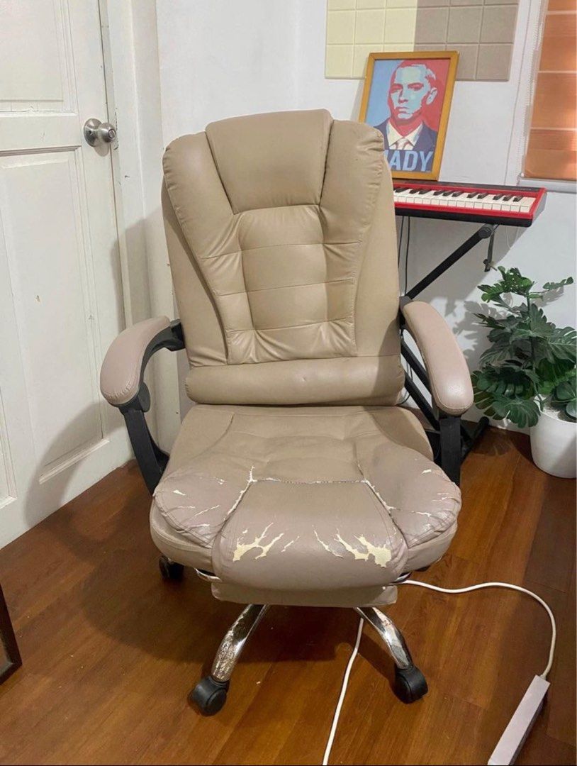 GAMING CHAIR STUDY CHAIR OFFICE CHAIR SECOND HAND 2ND HAND on Carousell
