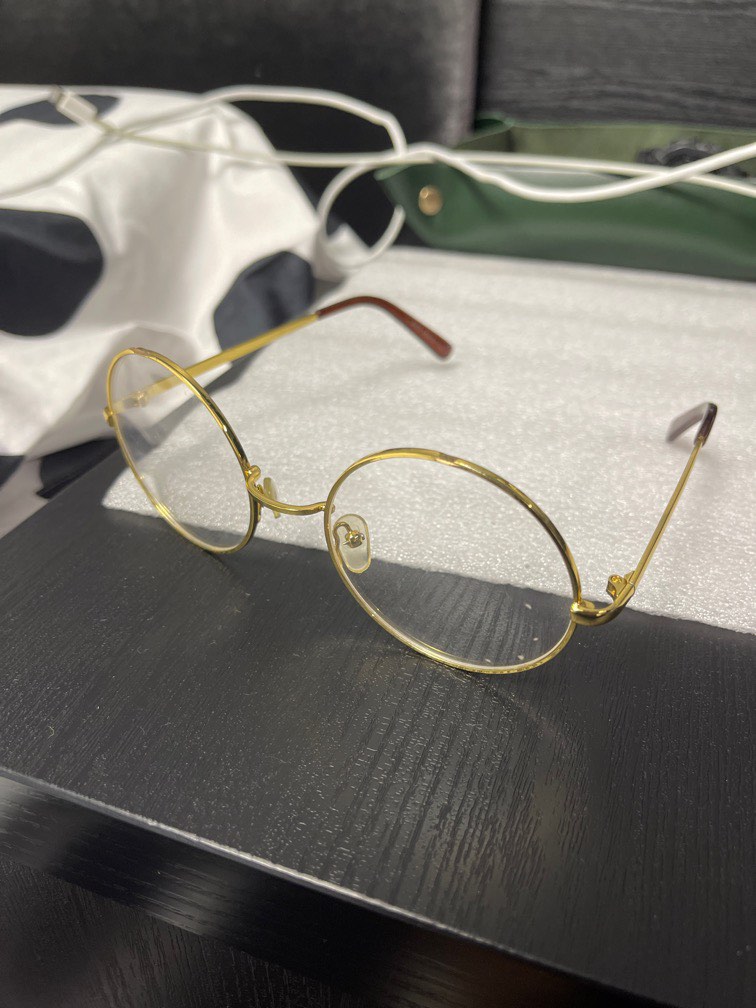 Fake sales brand glasses