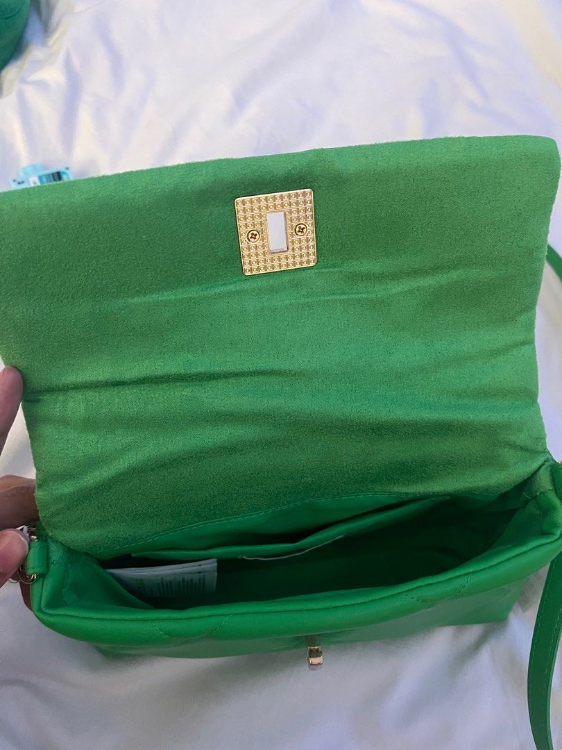 Green Cross Body Bag ( h&m), Women's Fashion, Bags & Wallets, Cross