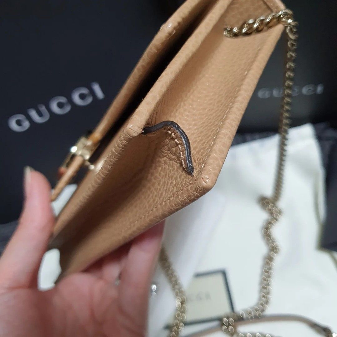 G.u.c.c.I Interlocking Wallet On Chain Beige, Luxury, Bags & Wallets on  Carousell