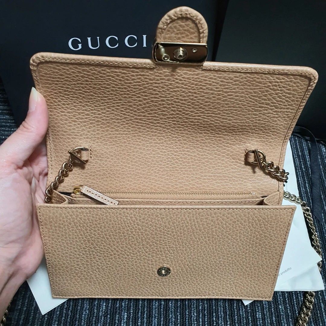 G.u.c.c.I Interlocking Wallet On Chain Beige, Luxury, Bags & Wallets on  Carousell