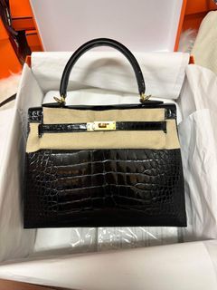 LN Chanel Gabrielle limited edition crocs embossed medium black AGHW not  small caviar pearl crush Duma backpack, Luxury, Bags & Wallets on Carousell