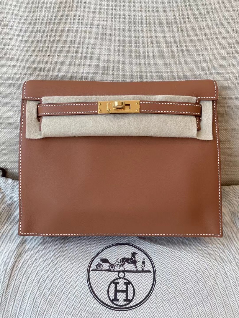 HERMÈS Kelly Danse Nata Ostrich leather GHW, Luxury, Bags & Wallets on  Carousell