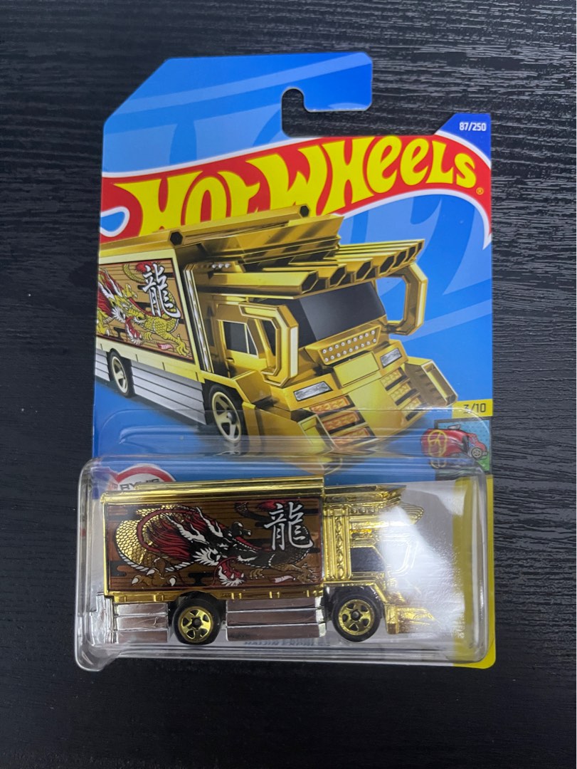 Hot Wheels Raijin Express Gold, Hobbies & Toys, Toys & Games on Carousell