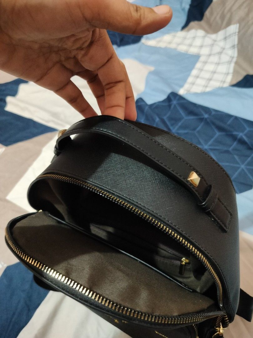 HOW.R.U Backpack on Carousell