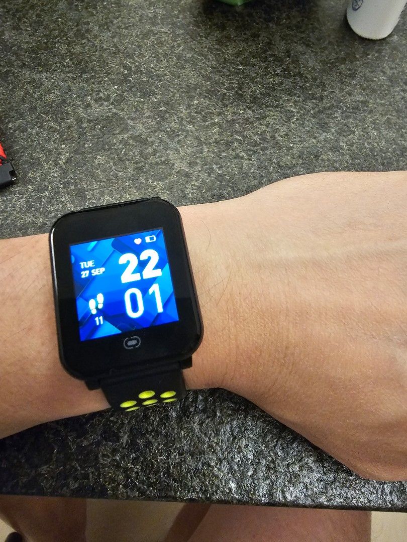 HPB tracker + used band replacement, Mobile Phones & Gadgets, Wearables