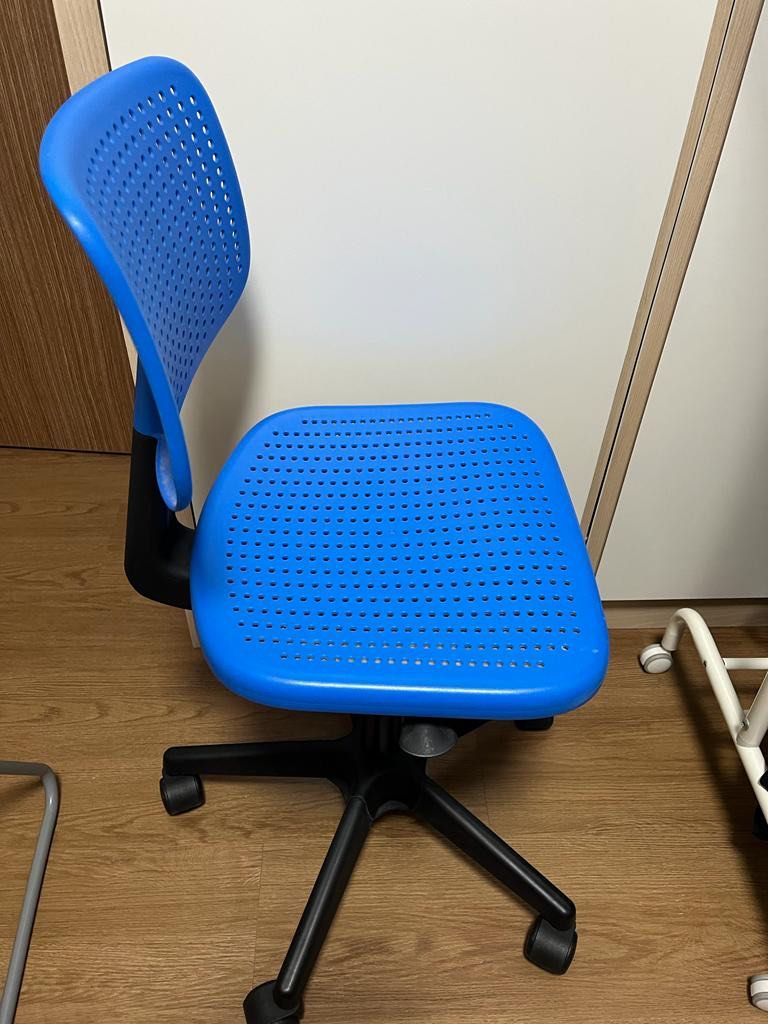 IKEA swivel chair for kids , Furniture & Home Living, Furniture, Chairs