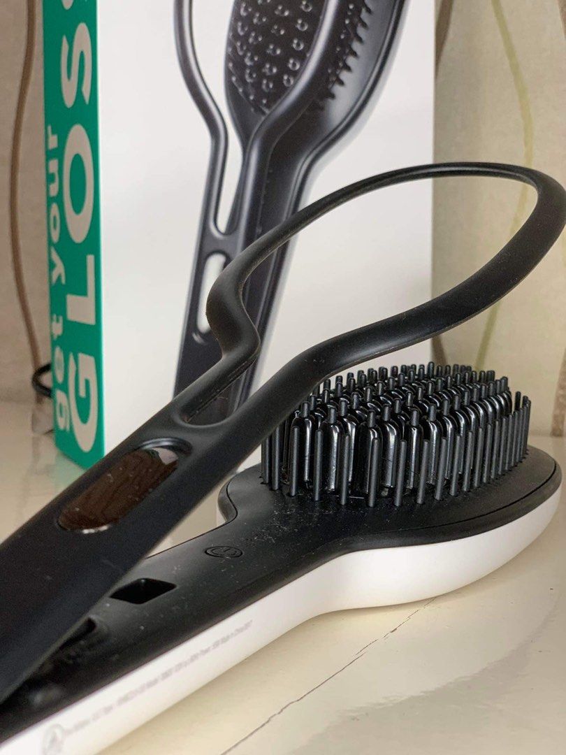 Instyler glossie ceramic styling brush deals with precision press