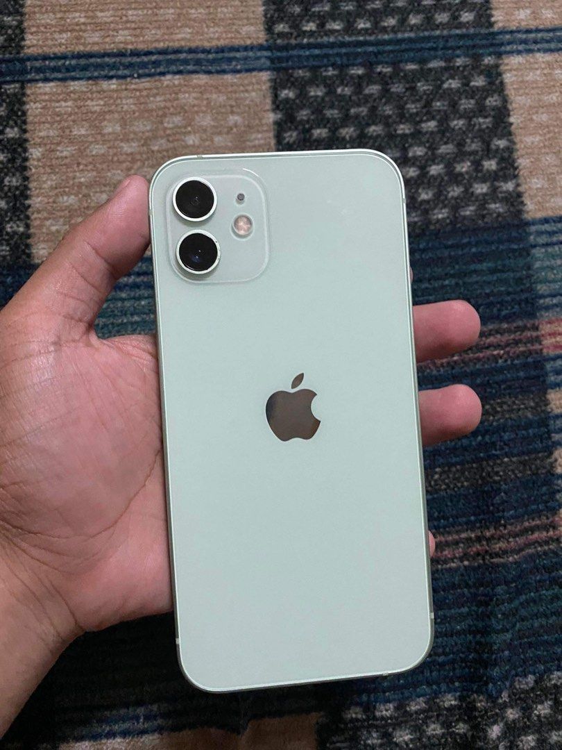 Iphone 12 64gb smartlocked 100bh (Category: iPhone 12 Series) located in Paranaque City. Submitted by louise240817 (Listing ID 1238361211, Image 2). Description: Prestine condition 100% battery health Can use TNT AND SMART SIM ONLY NO ICLOUD RESET UPON MEET UP UNIT AND CHORD ONLY.