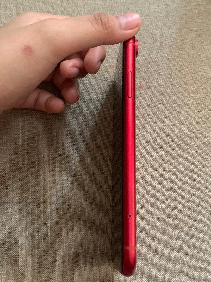 IPHONE XR (Category: iPhone X Series) located in Pasig City. Submitted by garciakyll18733 (Listing ID 1238294670, Image 1). Description: IPHONE XR 64gb FACTORY UNLOCKED FACE AND TRUE TONE GOODS UNIT AND ORGINAL ADAPTOR ONLY! PM PM PM MAY COLOR WHITE DIN 128 gb No issue Unit only Pm sa price.