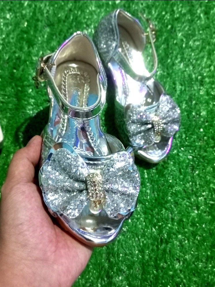 Kitten heels discount for kids