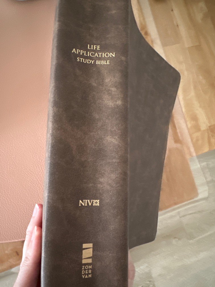Life Application Bible NIV Large Font Size Hobbies Toys Books Life application bible niv large font size hobbies toys books