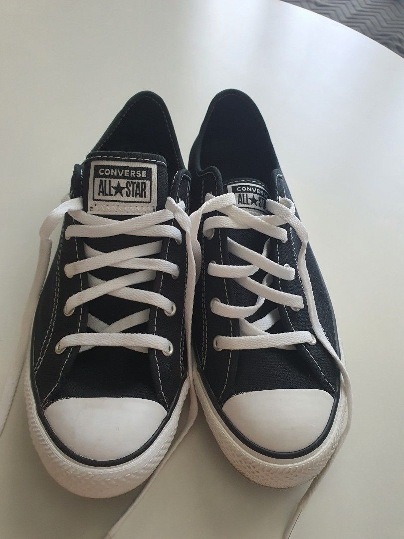 Like New CONVERSE Chuck Taylor All Star Dainty Sneakers Woman