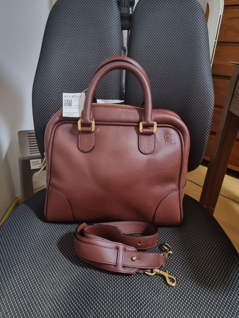 Loewe 75 store