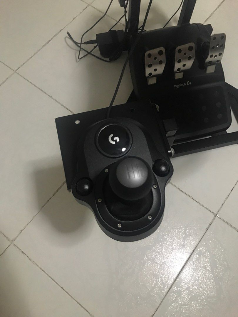 Logitech G29 with Shifter and S5 Racing Simulator Wheelstand, Video