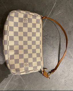 (Category: ) located in . Submitted by best0ffers (Listing ID 1238324332, Image 1). Description: .