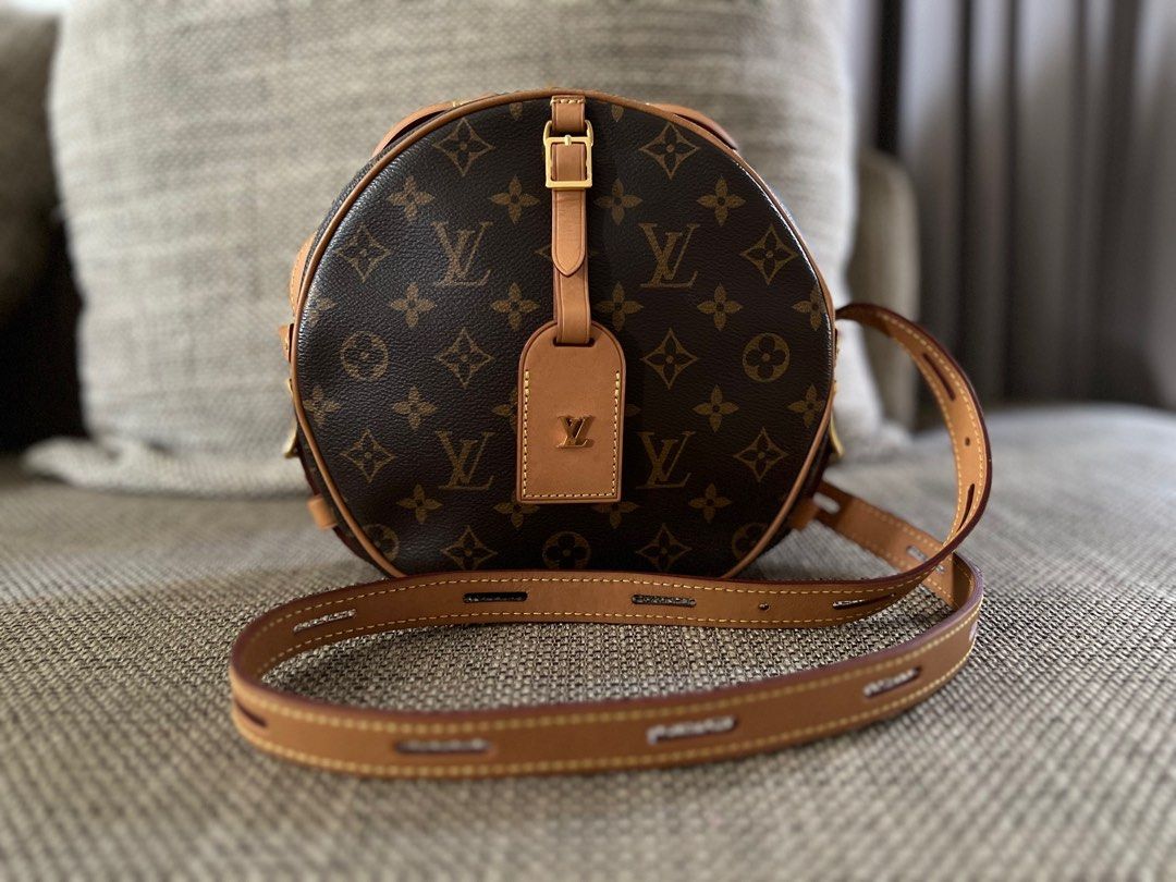 Louis Vuitton BOITE CHAPEAU SOUPLE Crossbody MM Monogram Authentic