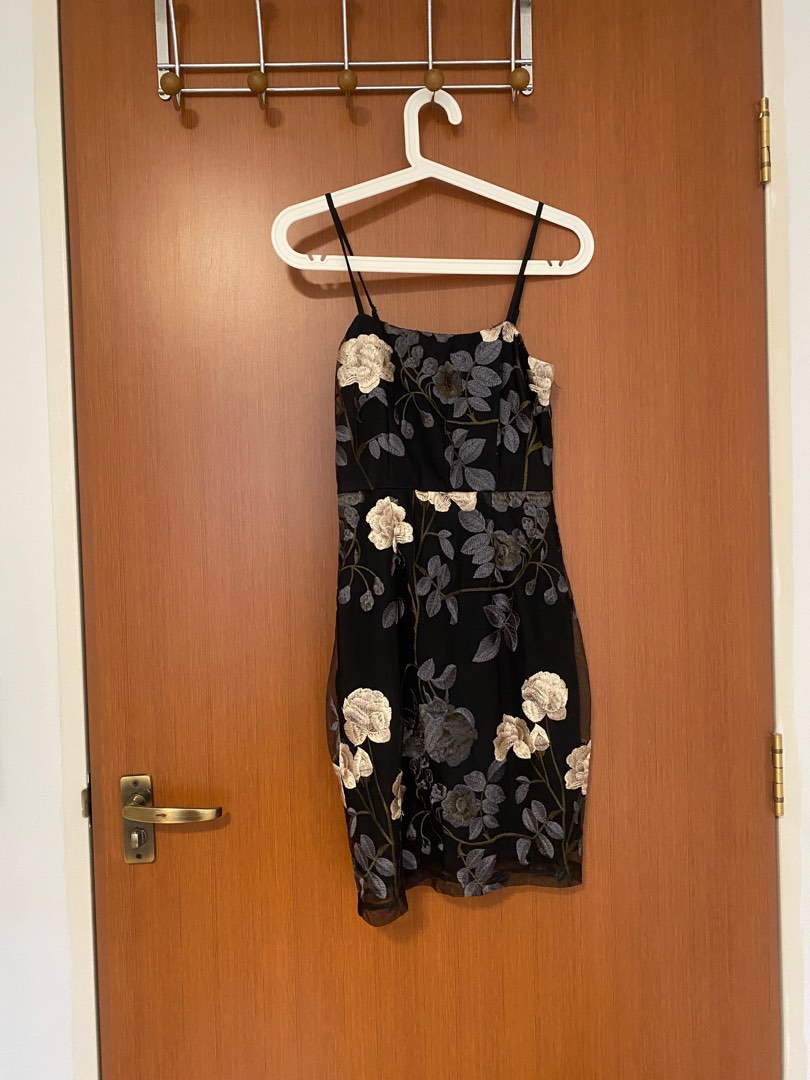 Elston black floral embroidered bodycon dress online