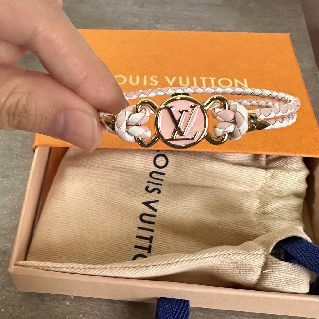Shop Louis Vuitton Lv Clic It Fun And Sun Bracelet (BRACELET LV CLIC IT FUN  SUN, M8061F M8061E) by Mikrie