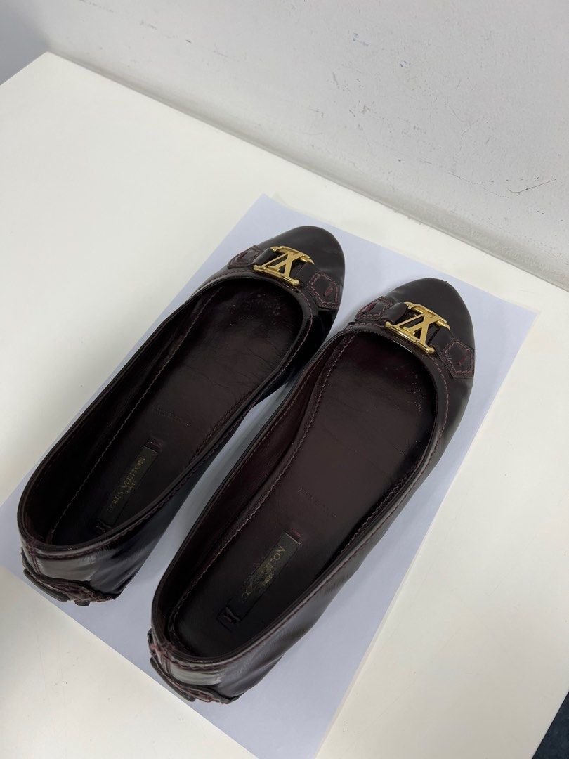 sepatu flats Louis Vuitton Flat Shoes Black Patent GHW