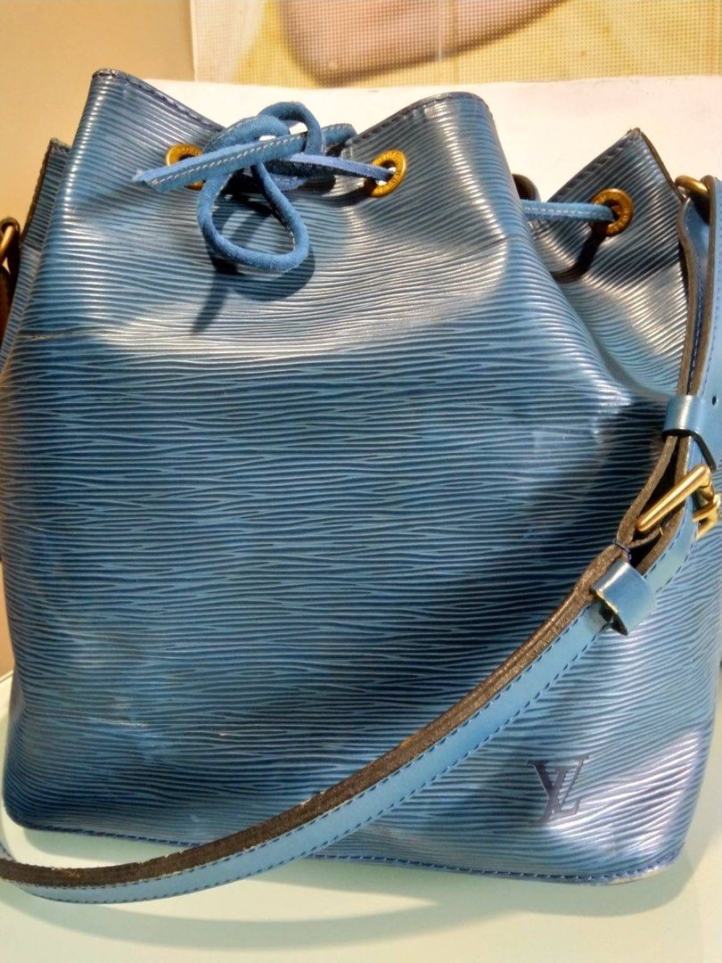 LV Noe (Category: Luxury Bags & Wallets) located in Mandaluyong City. Submitted by annamallillin (Listing ID 1238355393, Image 1). Description: Epi LV Noe Petite.