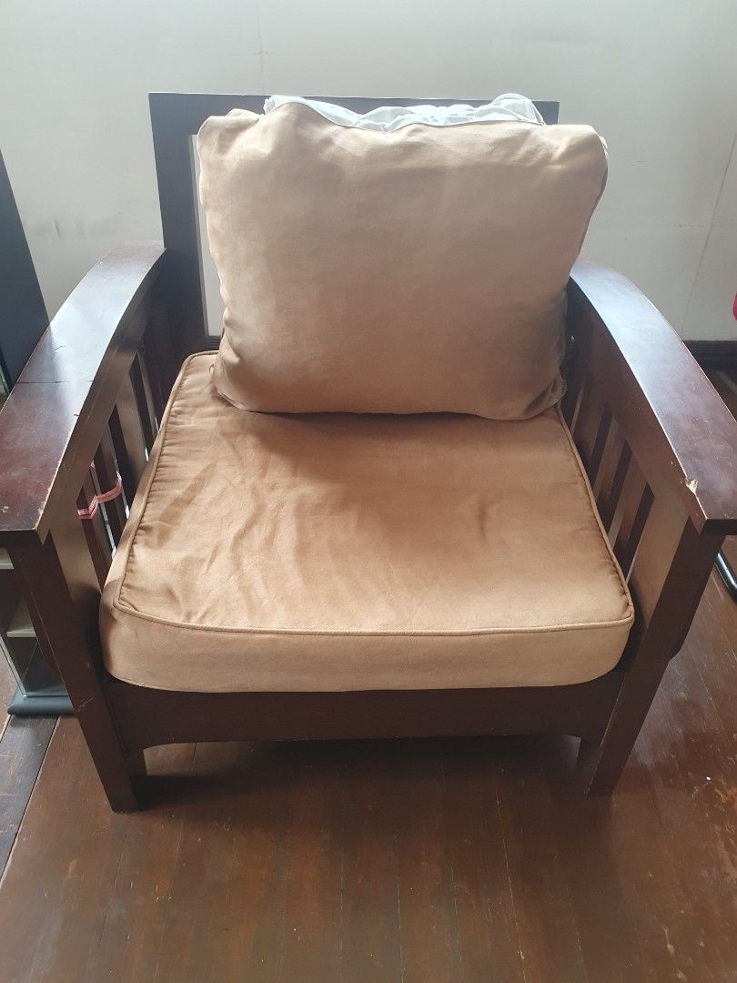Mahogany sala set on Carousell