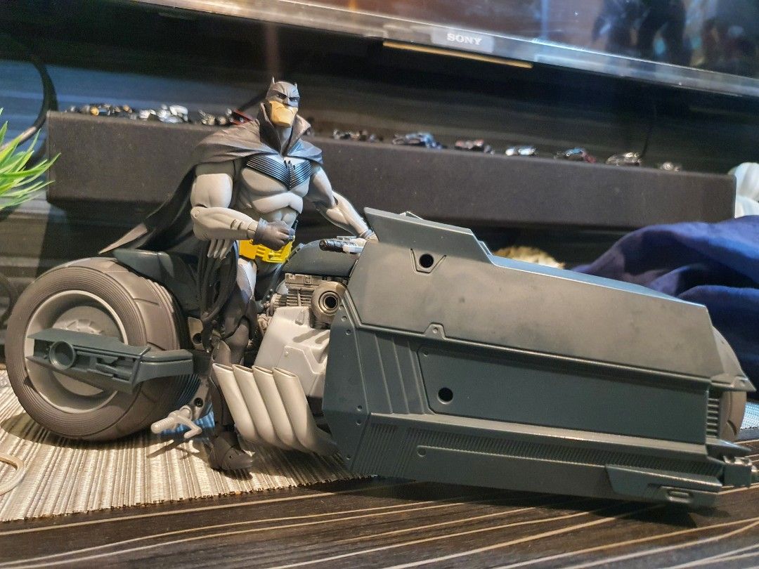 Maßgeschneiderter Schwarzer Umhang Für McFarlane White Knight Batman Figur (6 Zoll, 1:12) – Nur Umhang, Keine Figur