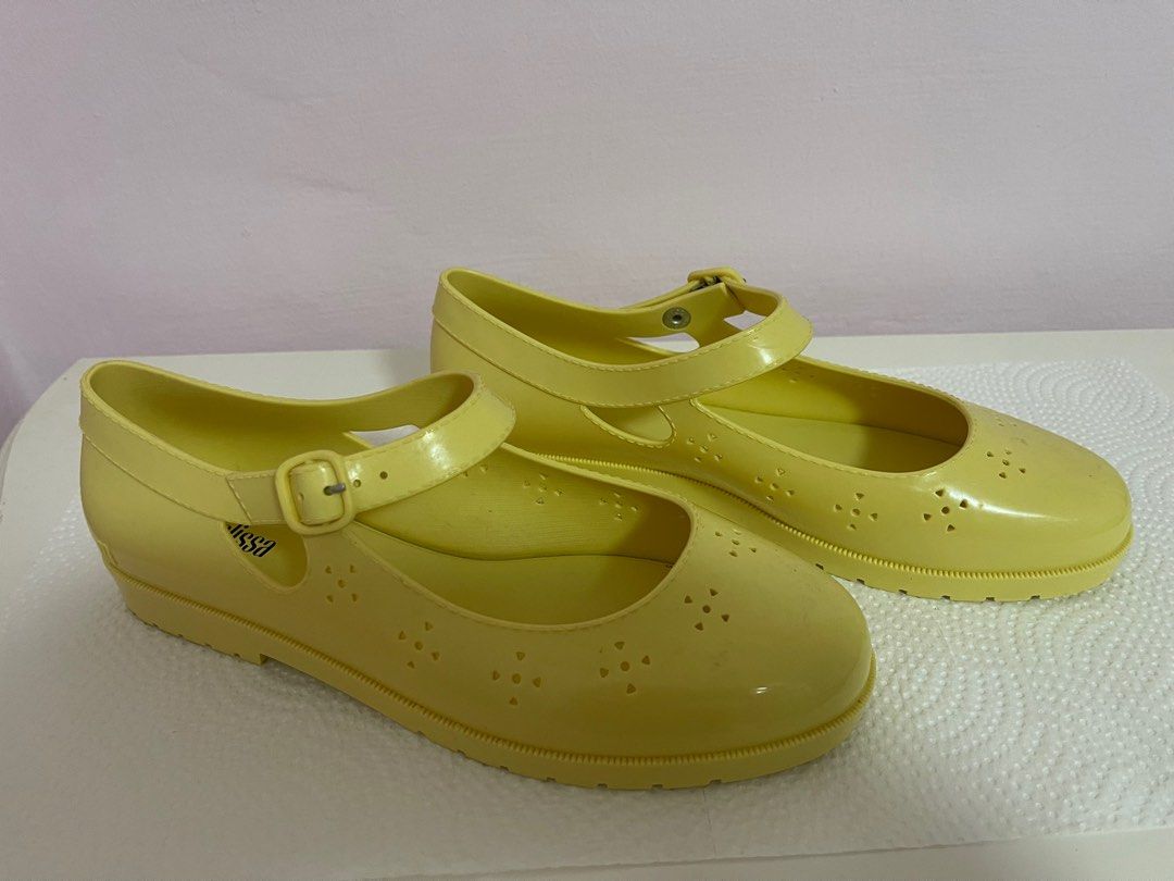 Girls yellow best sale mary janes