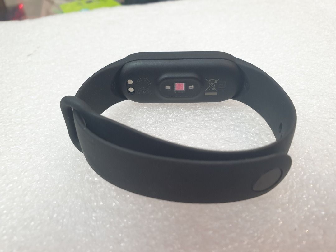 Mi Smart Band 5 XMSH10HM Multi Sport Modes Tracking with Magnetic Charging Mobile Phones Gadgets Wearables Smart Watches on Carousell