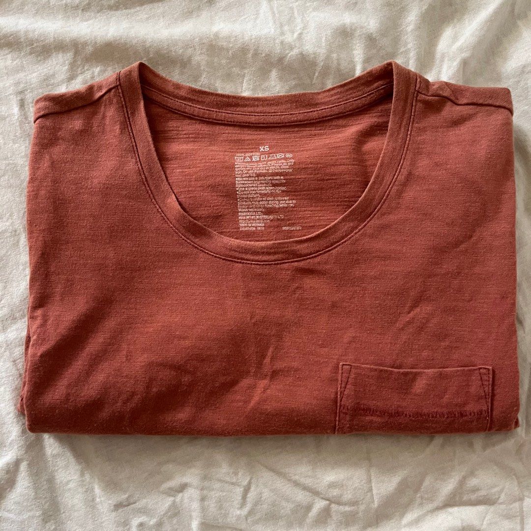 muji maroon cotton pocket tshirt, Women's Fashion, Tops, Shirts on