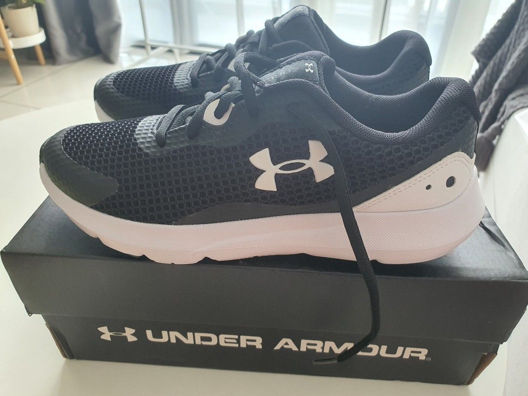 Under armour top box shoes