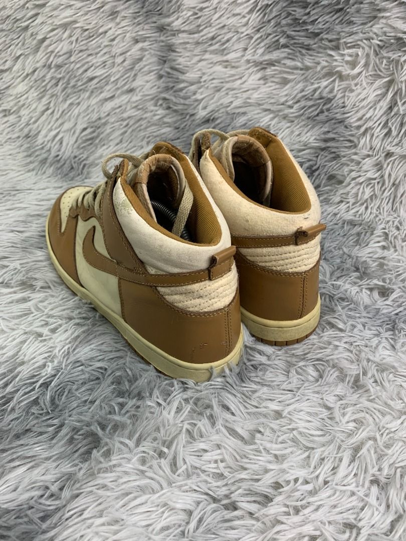Nike Dunk Rope Maple 2003 (Category: Sneakers) located in Antipolo. Submitted by scissor.2fifthy (Listing ID 1238348658, Image 3). Description: Nike Dunk Rope Maple 2003 Rare color way and Vintage pair Hard To find Dunk Collectors Item No box / Pair Only All OG Size: 10 US / 27 CM Condition 8/10 Wearable Got some Leather Peal and Sole Separation .