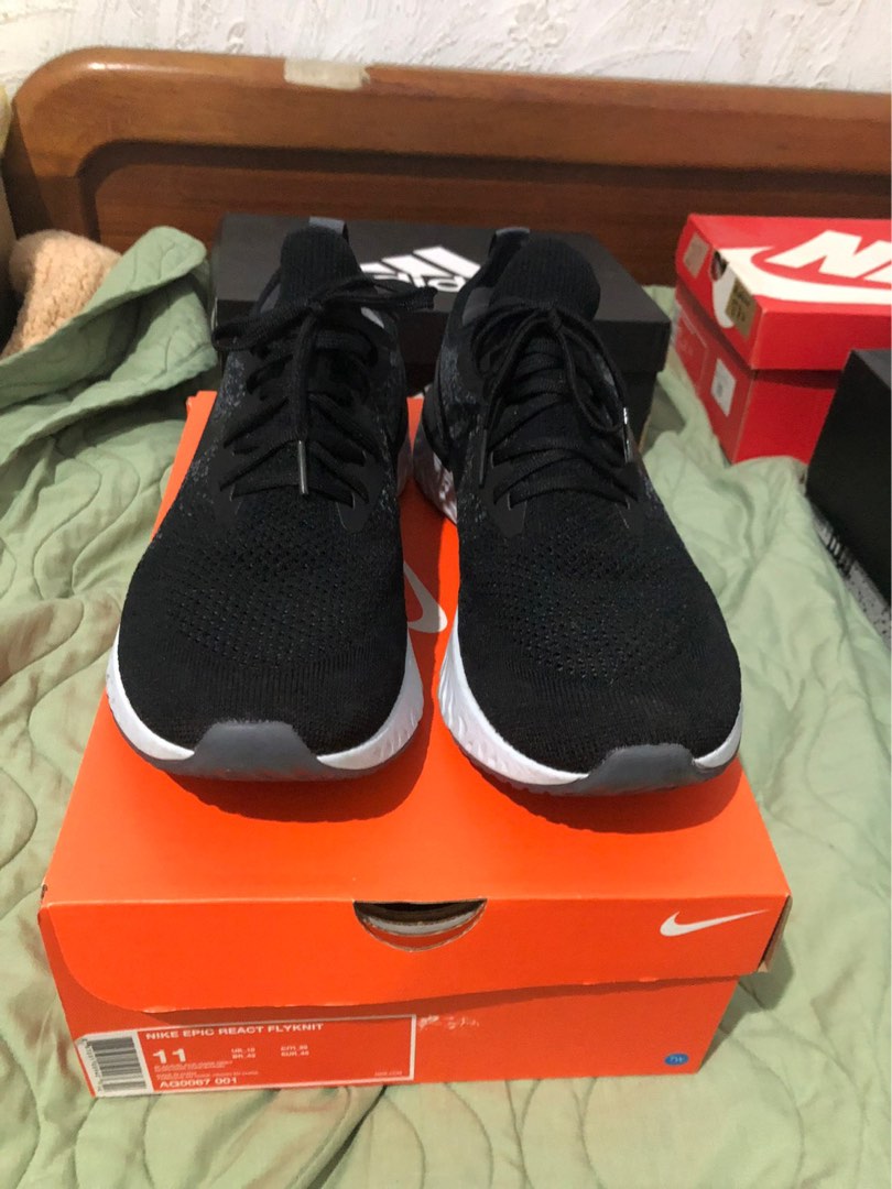 Nike epic react flyknit junior outlet