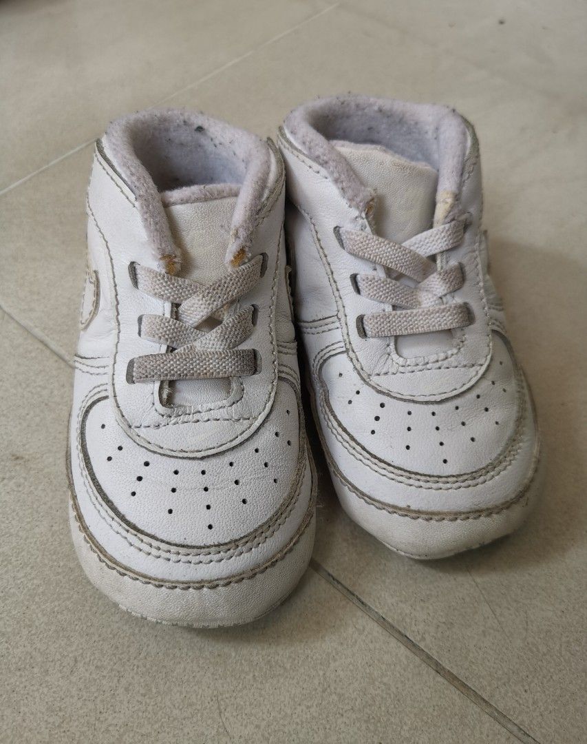 Infant boy nike crib shoes 2025