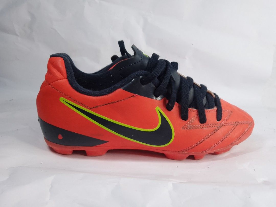 T90 soccer store