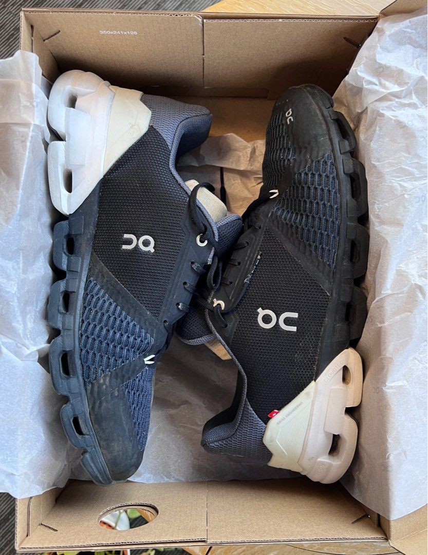 On Cloud shoes Cloudflyer wide men
