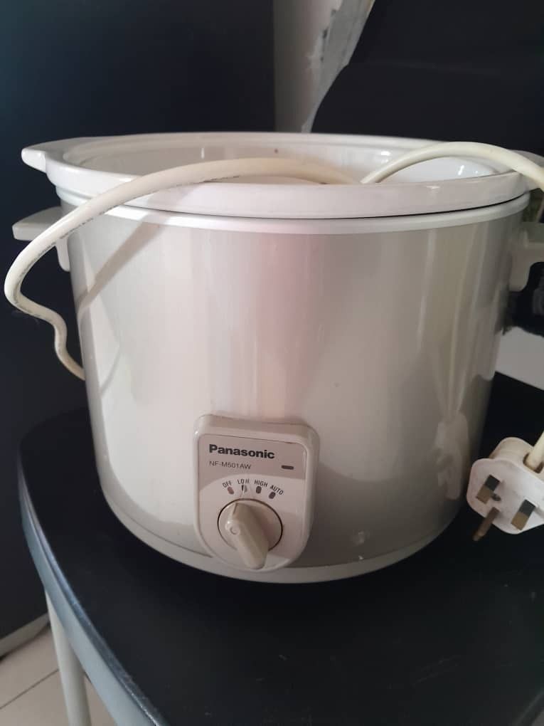 Panasonic slow cooker without lid, TV & Home Appliances, Kitchen