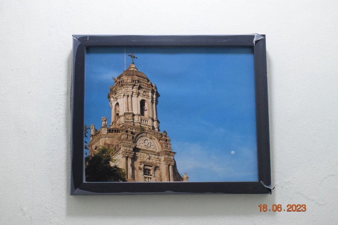 picture-frame-furniture-home-living-home-decor-frames-pictures