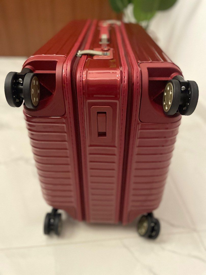 107L Rare Rimowa Salsa (Essential) Deluxe 3Suiter, Hobbies & Toys, Travel, Luggage on Carousell