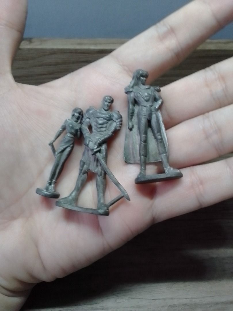 RECORD OF LODOSS WAR METAL TIN MODEL KIT FIGURES, Hobbies & Toys, Toys