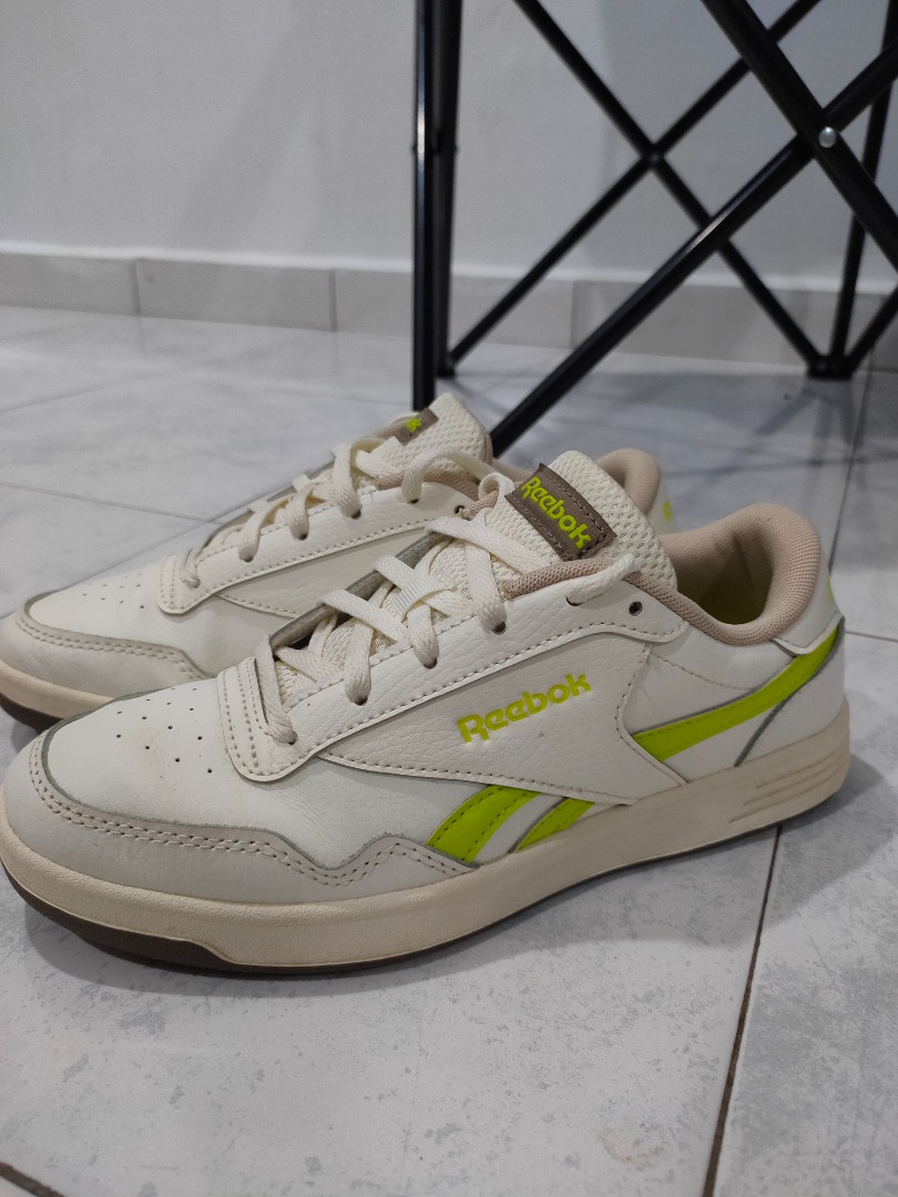 Reebok trainers top womens gold