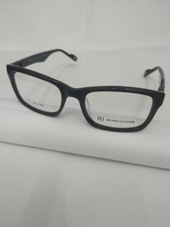 (Category: ) located in . Submitted by gallery_of_frames_n_spectacle (Listing ID 1238270005, Image 1). Description: .
